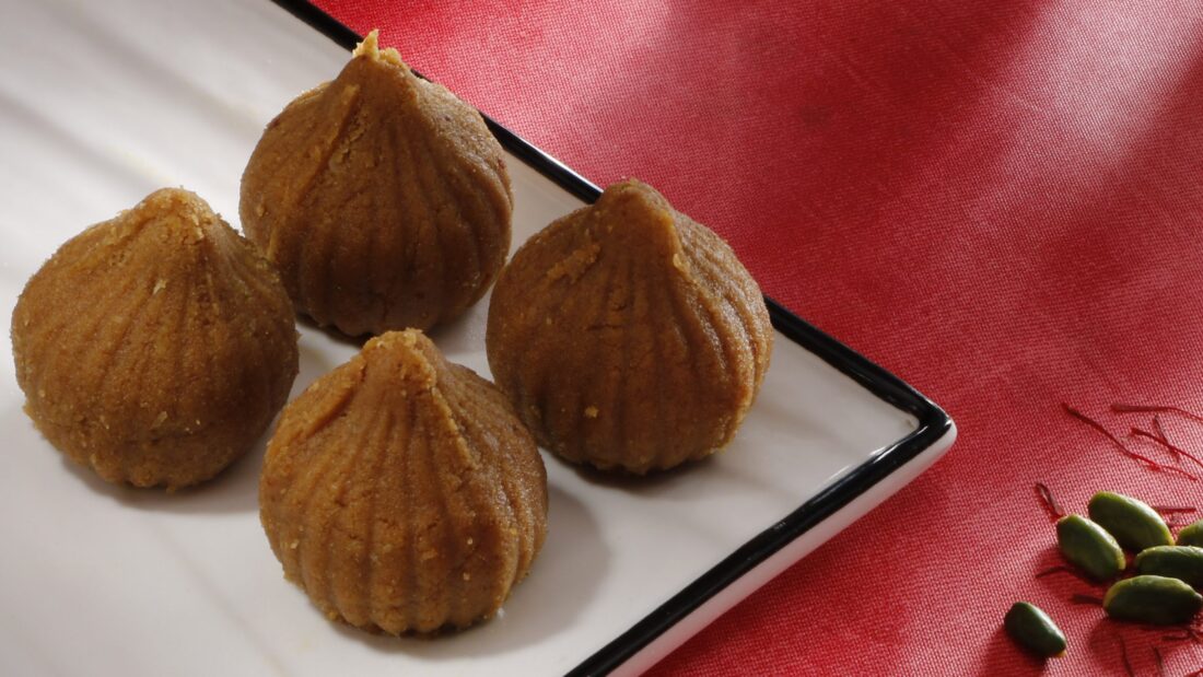 Besan Mewa Modak