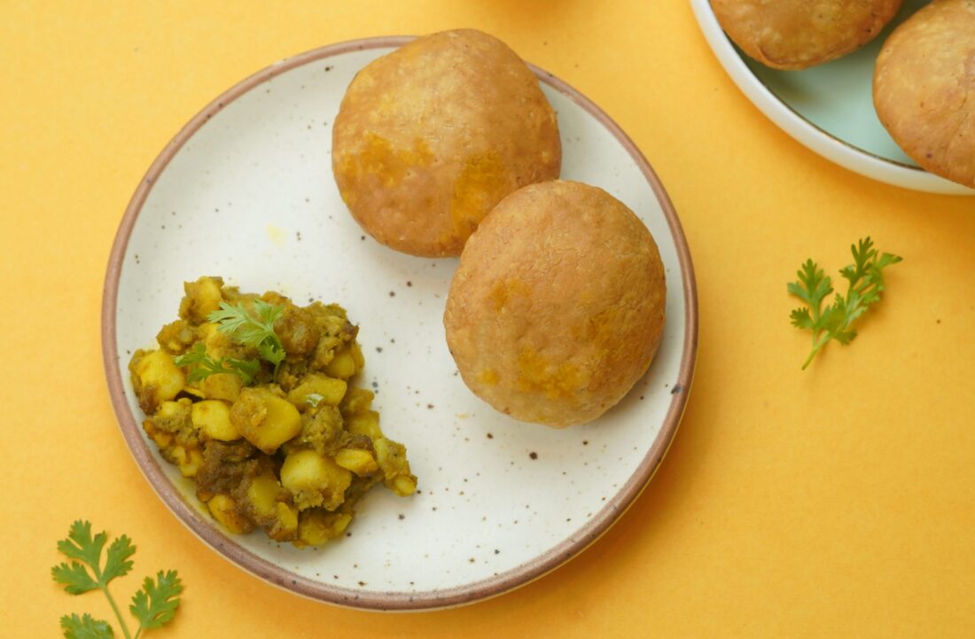 Khasta with Aloo