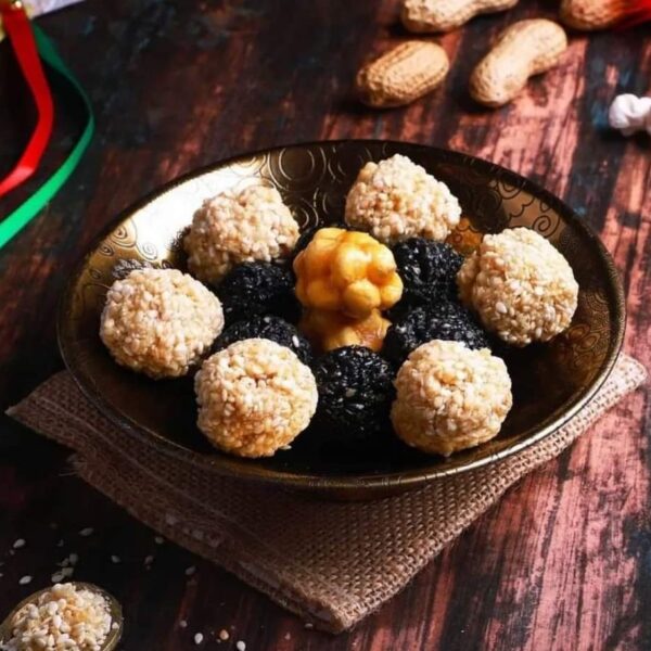 Assorted Till Gur Laddoo