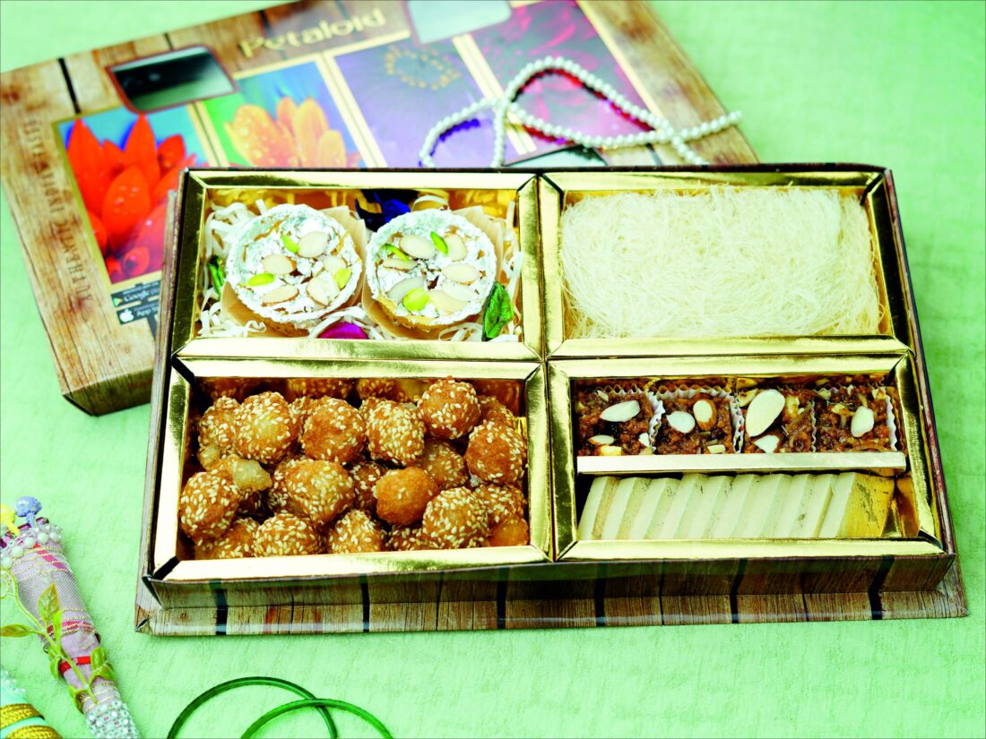 Petaloid Rakhi Box