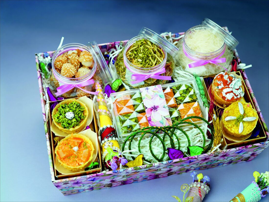 Pink M.D.F. Tray (M)